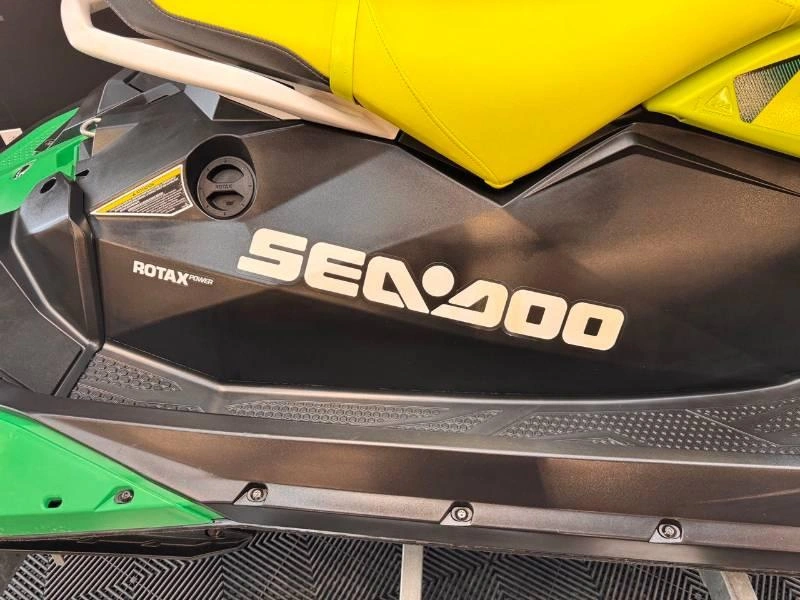 Sea-doo Spark Trixx 2up 2021 alt
