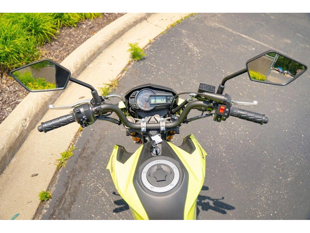 2026 Kawasaki Z125 Pro alt