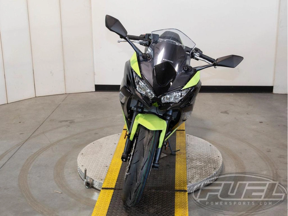 2026 Kawasaki Ninja® 650 Abs alt