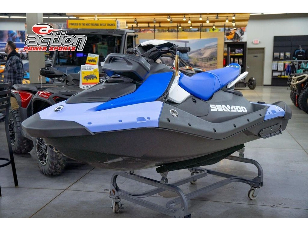 2026 Sea-doo Spark™ For 3 Rotax® 900 Ace™ - 90 Conv With Ibr And Audio alt