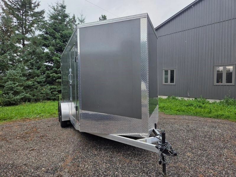 2024 Paradise Aluminum Enclosed 7' X 14' Ta alt