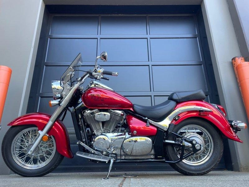 2024 Suzuki Boulevard C50 alt