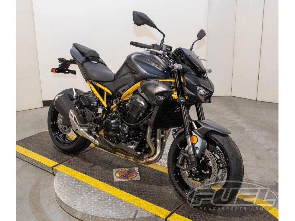 2026 Kawasaki Z900 Abs alt