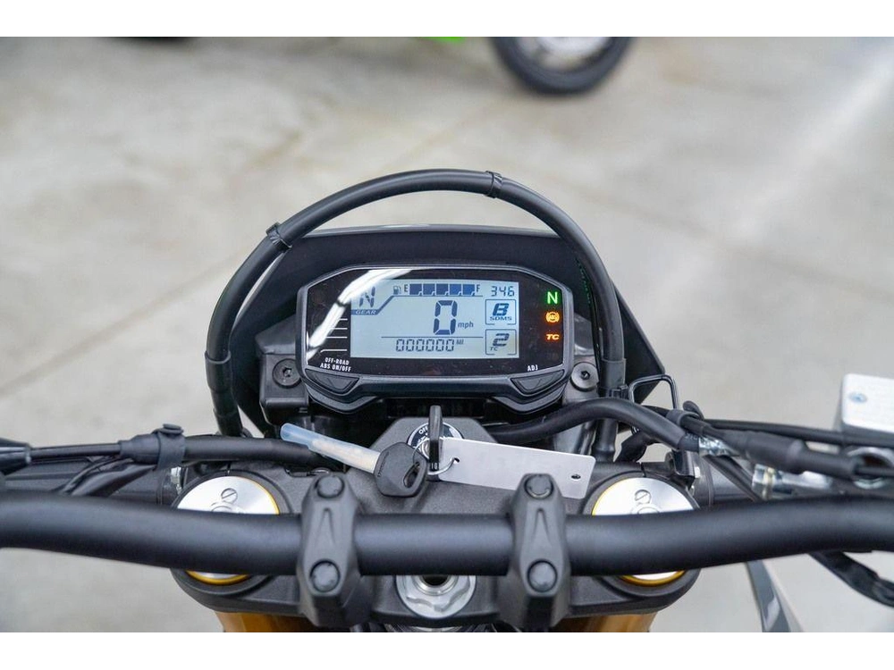 2025 Suzuki Dr-z4s alt