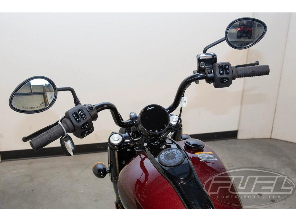 2025 Indian Motorcycle Chief® Bobber Dark Horse® Maroon Metallic alt