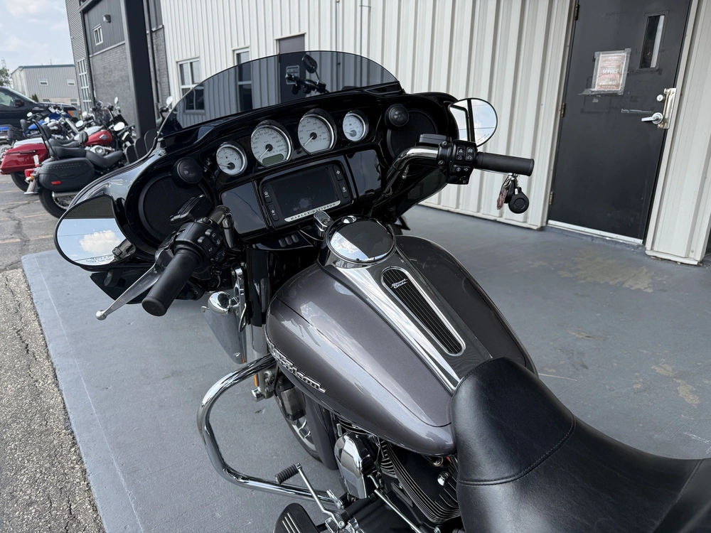 2015 Harley-davidson Street Glide Special alt