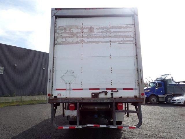 Freightliner M2106 2016