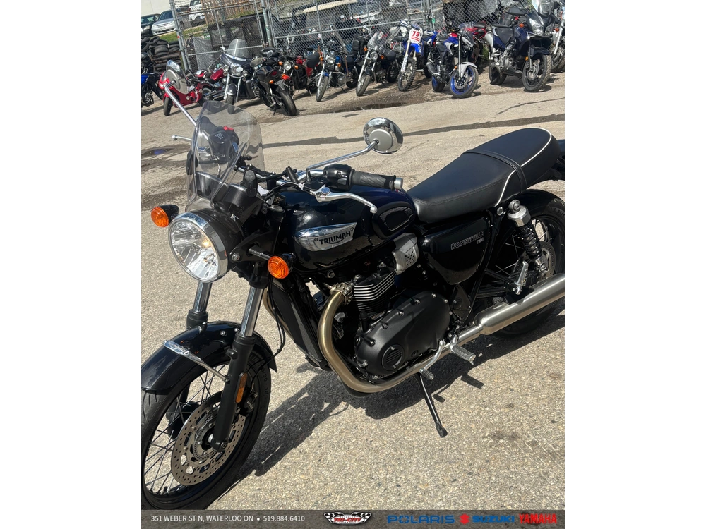 2024 Triumph Bonneville T100 alt
