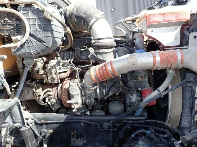 Peterbilt 567 2016