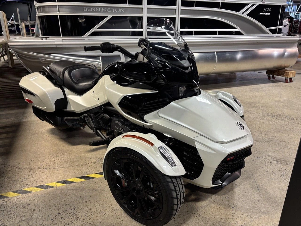 Can-am F 3 T 2025 alt