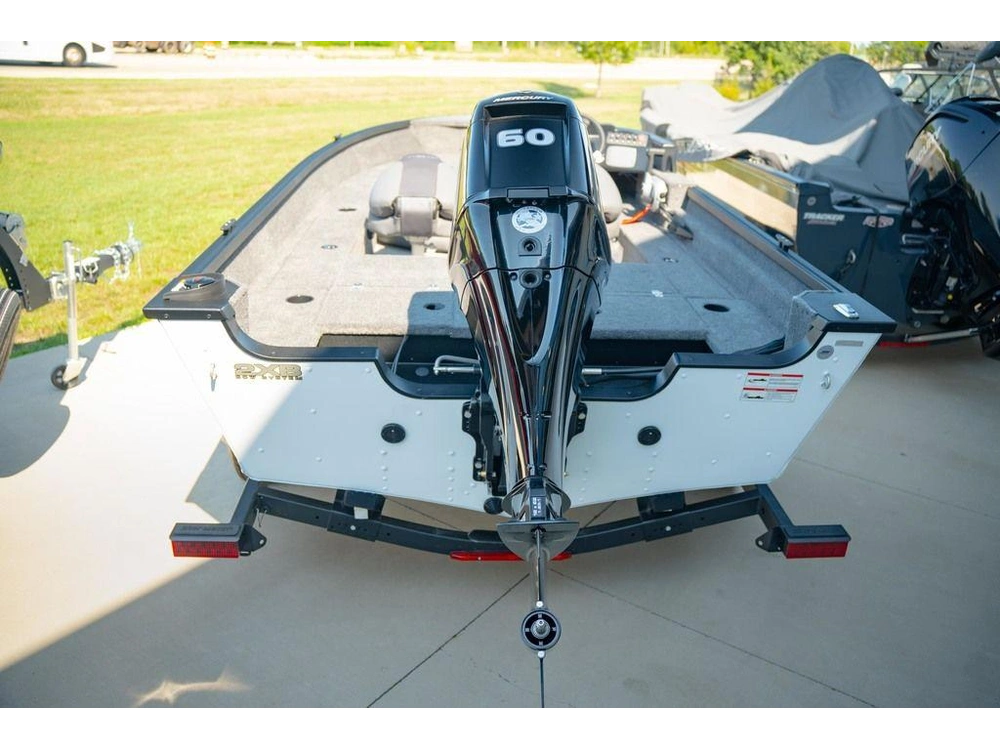 2027 Alumacraft Classic 165 Side Console alt