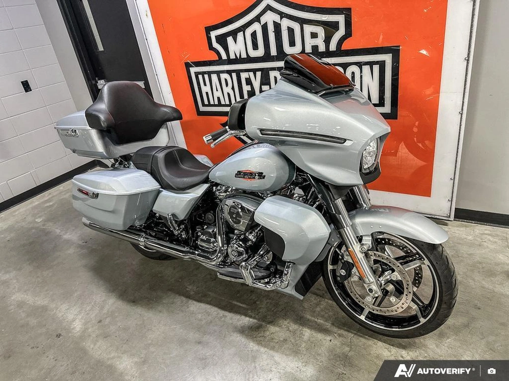 2025 Harley-davidson Street Glide alt