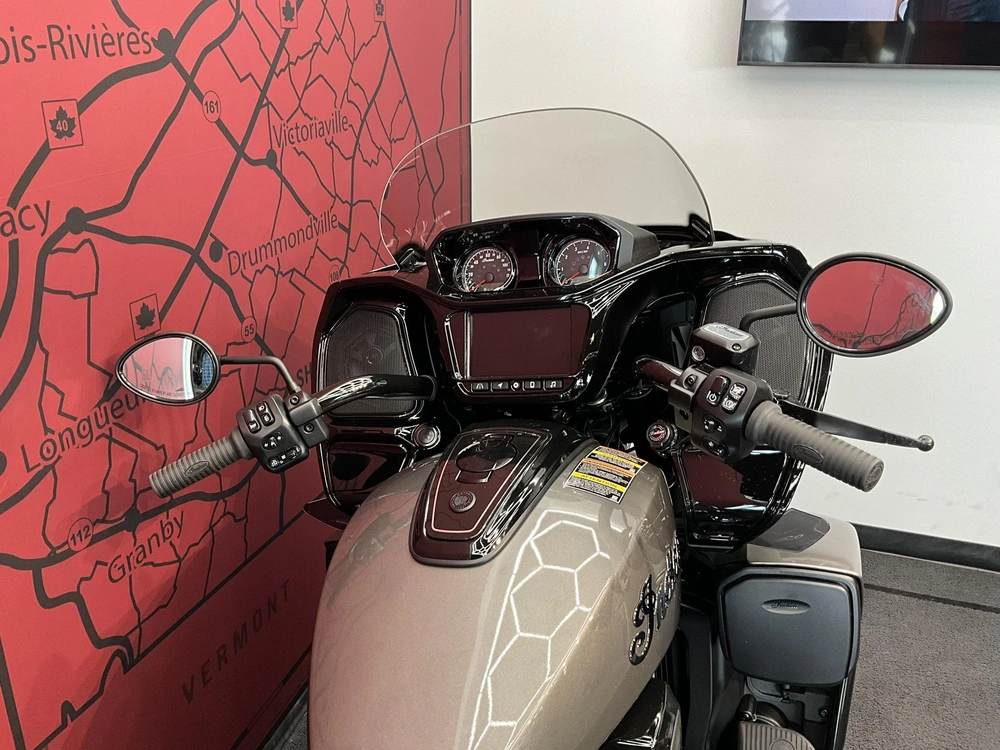 Indian Motorcycle Pursuit Dark Horse 2026 alt