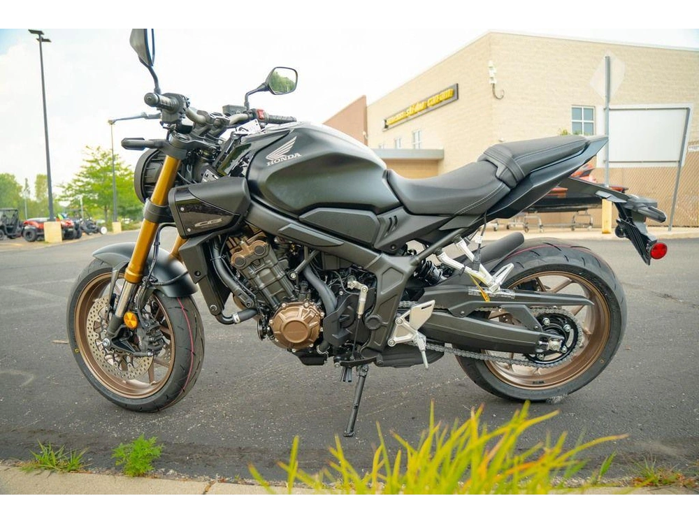 2026 Honda Cb650r E-clutch alt