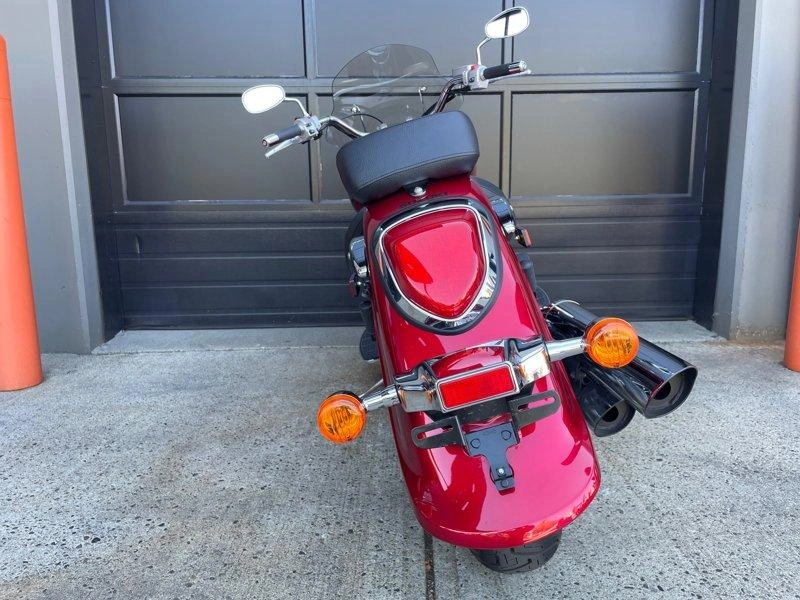2024 Suzuki Boulevard C50 alt