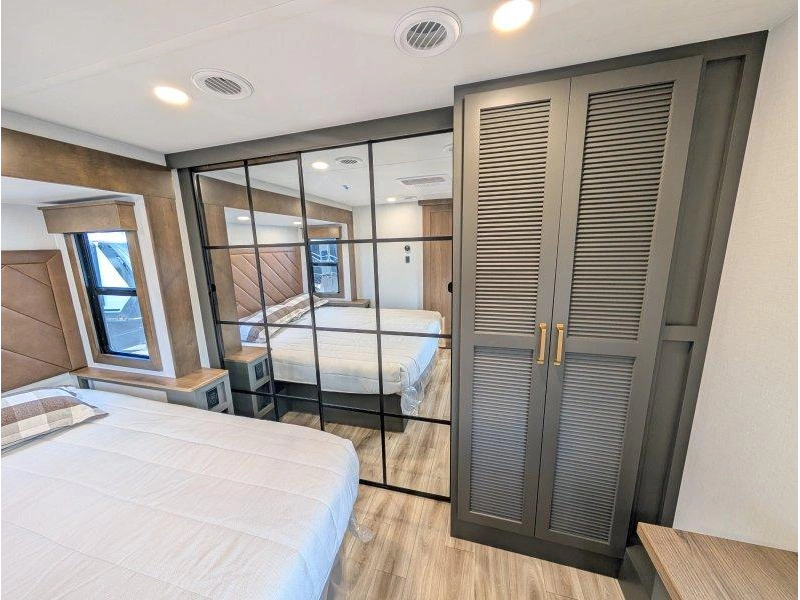 Keystone Rv Montana 290rl 2027 alt