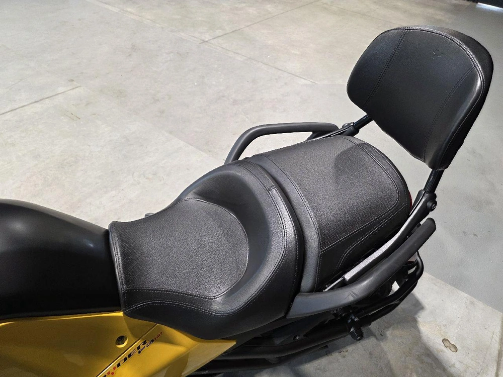 Can-am F3-s 2026 alt