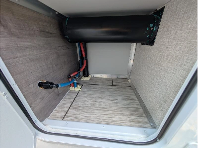 Lance Camper Lance Sq825 2026 alt