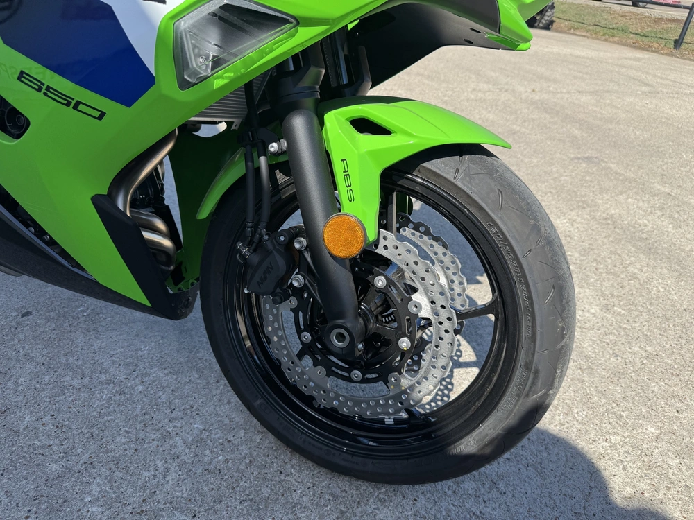 2026 Kawasaki Ninja® 650 Abs alt