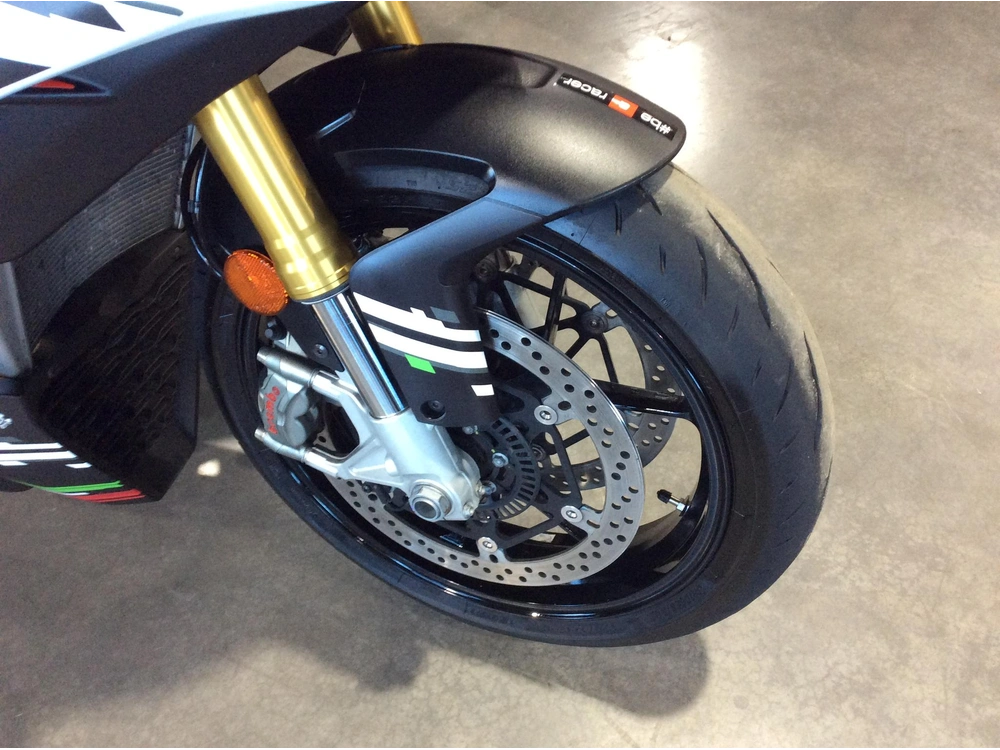 2022 Aprilia Tuono V4 1100 alt