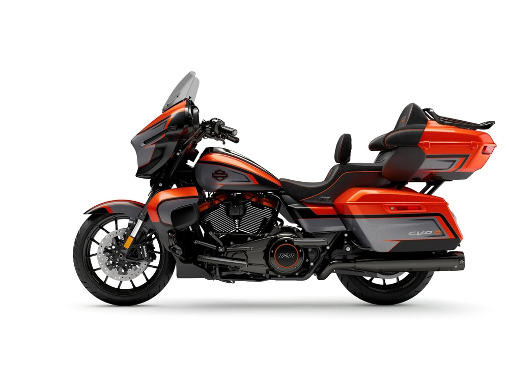 2026 Harley-davidson Cvo Street Glide Limited Flhxlse alt
