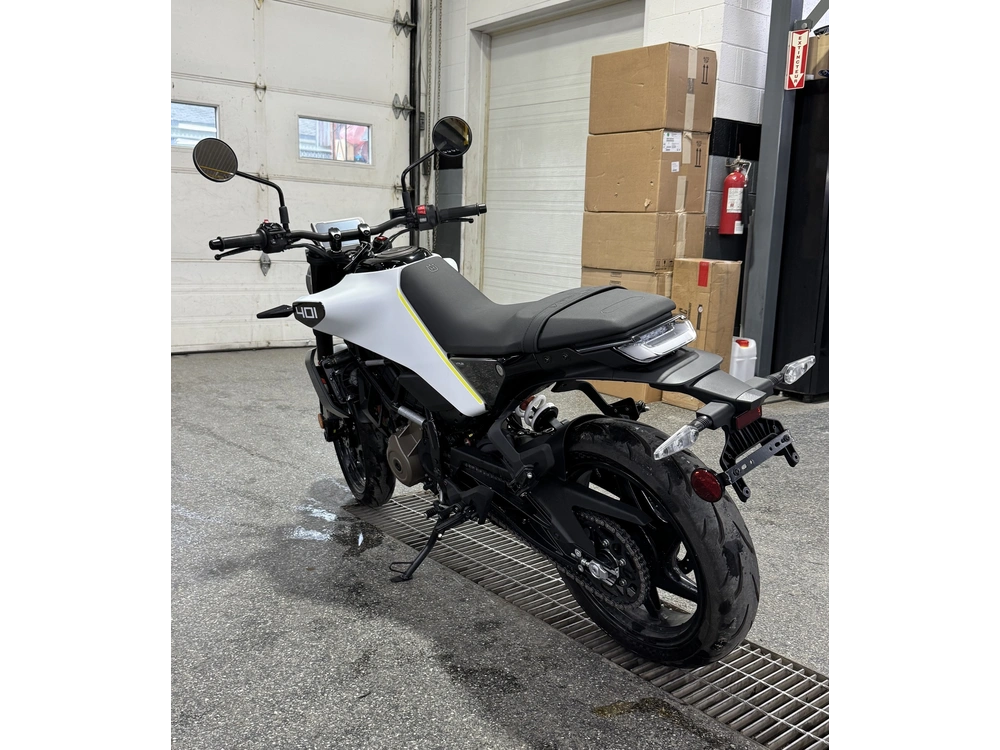2024 Husqvarna Vitpilen 401 alt