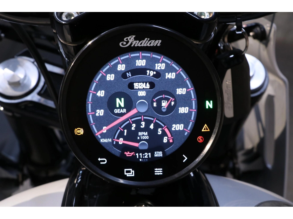 2024 Indian Motorcycle Sport Chief alt