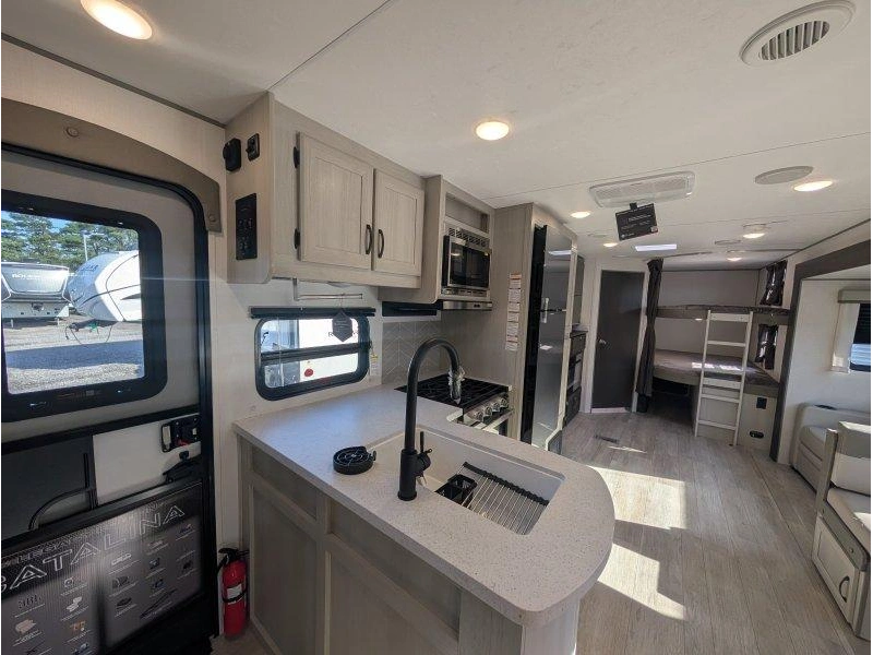 Coachmen Catalina 273dbhck 2027 alt