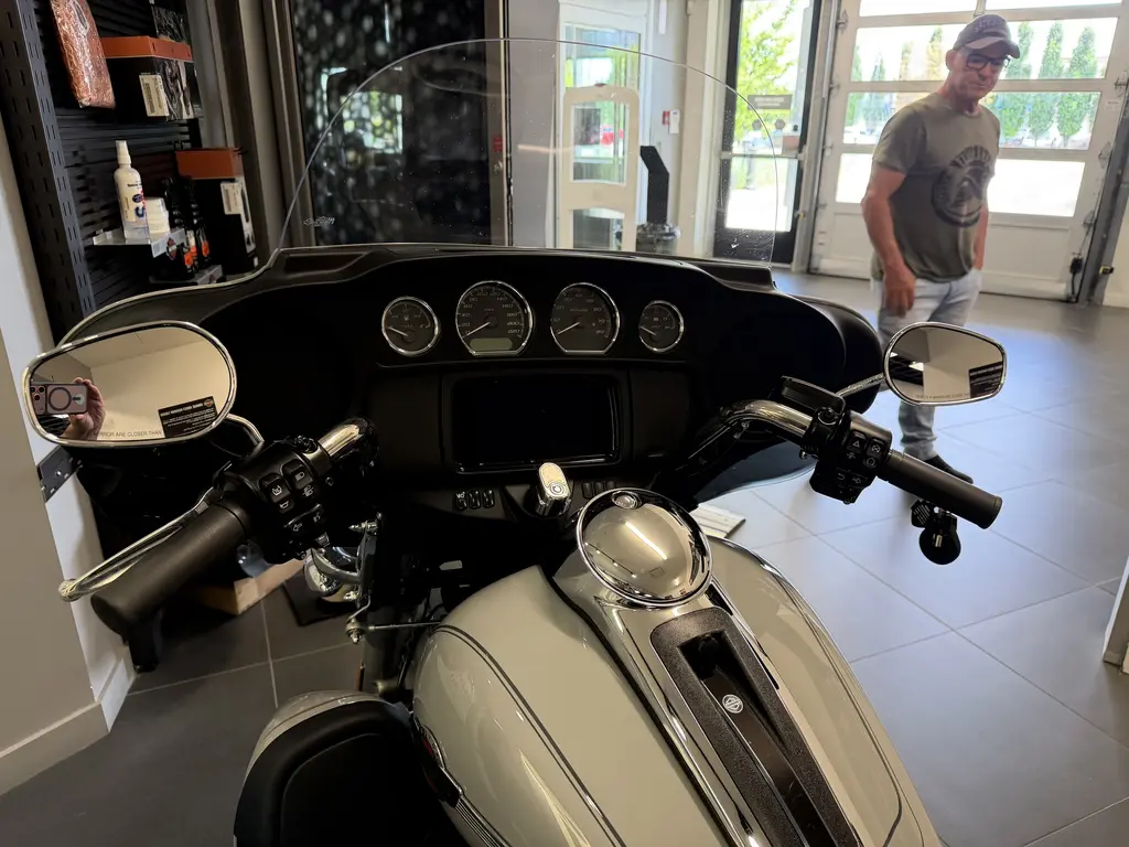 Harley-Davidson FLHTCUTG Tri Glide UltraFLHTCUTG 2025