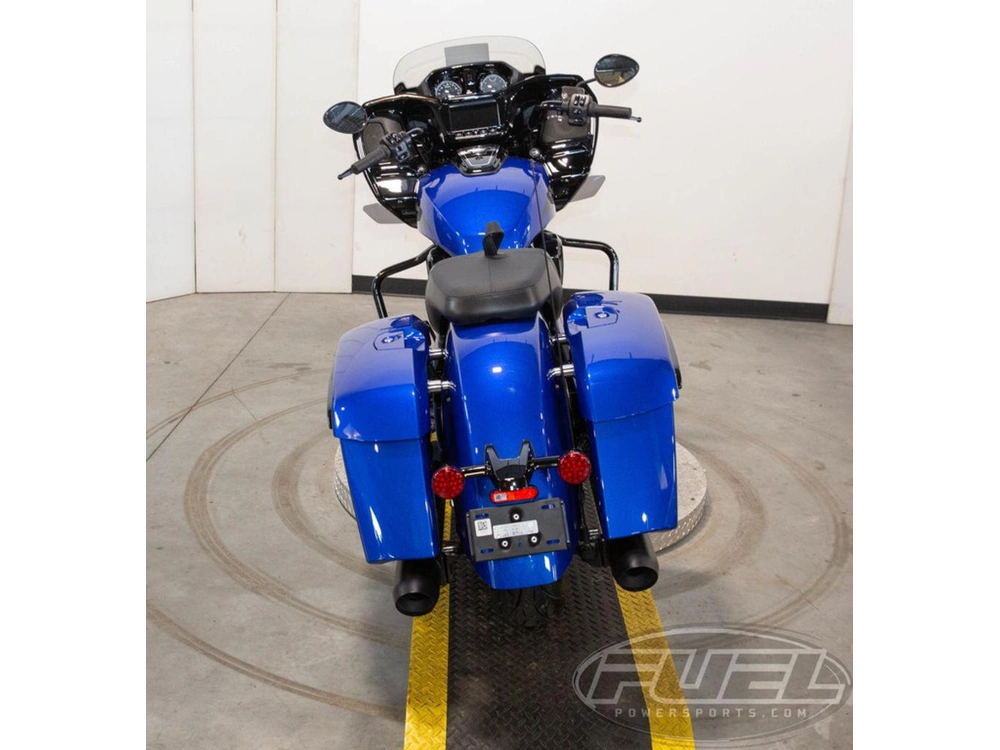 2026 Indian Motorcycle Challenger® Dark Horse® Deep Blue Metallic alt