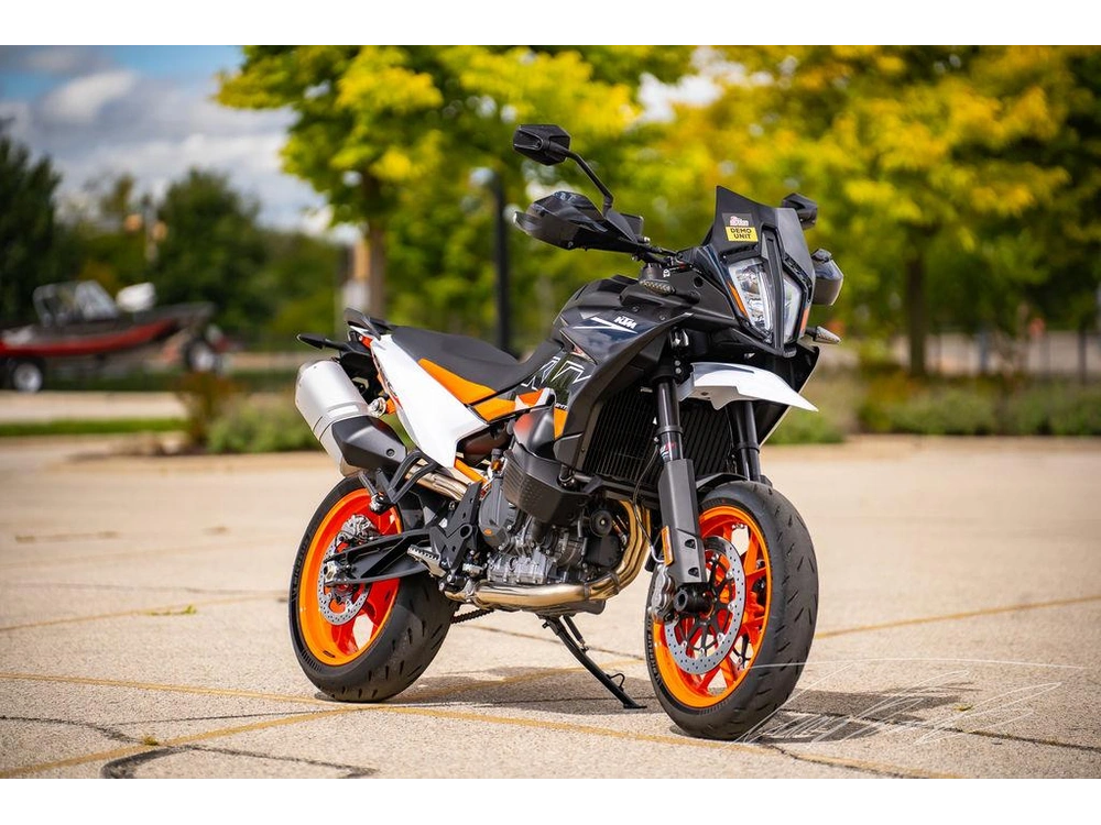 2024 Ktm 890 Smt alt