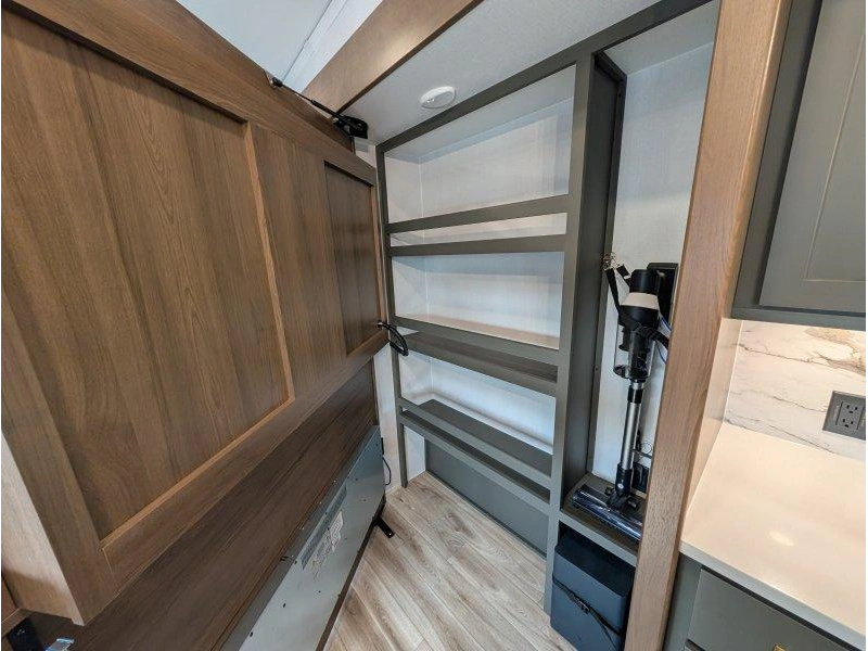 Keystone Rv Montana 290rl 2027 alt