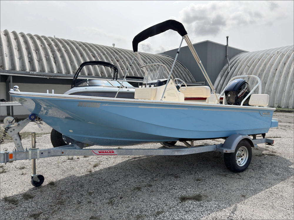 2027 Boston Whaler 170 Montauk