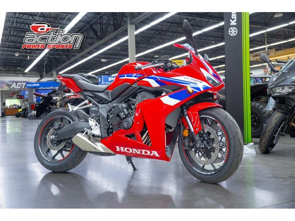 2026 Honda Cbr650r E-clutch alt