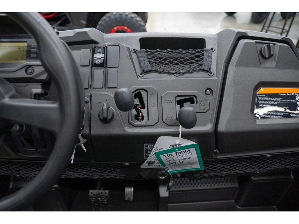 2026 Honda Pioneer 700-4 Deluxe alt