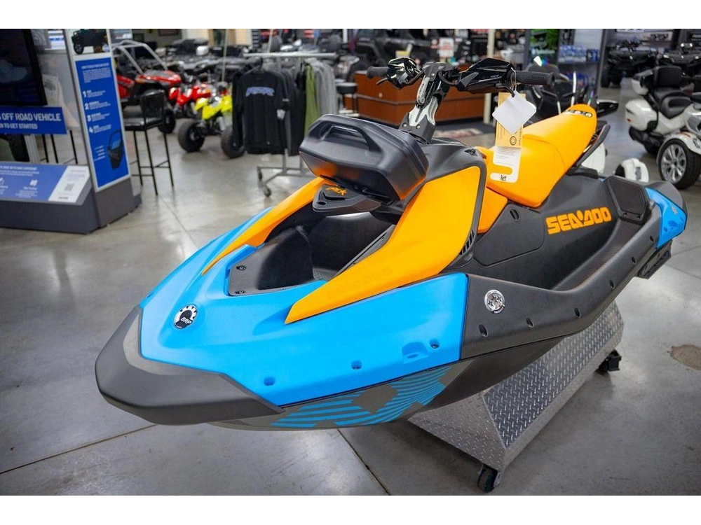 2026 Sea-doo Spark™trixx For 3 Rotax® 900 Ace™ - 90 Ibr And Audio alt