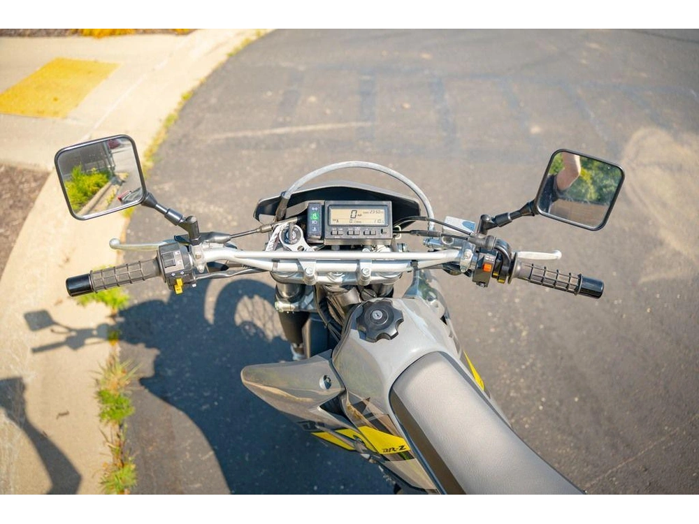 2022 Suzuki Dr-z400s alt