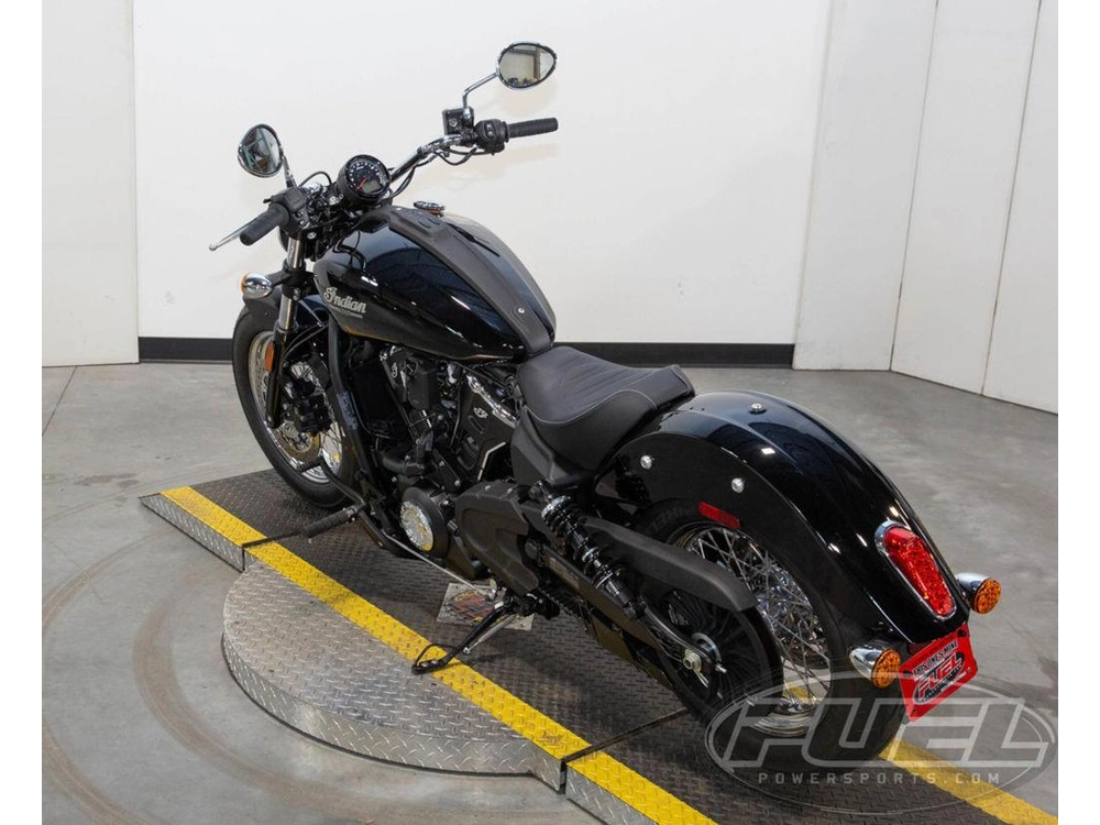 2025 Indian Motorcycle Scout® Classic Black Metallic alt