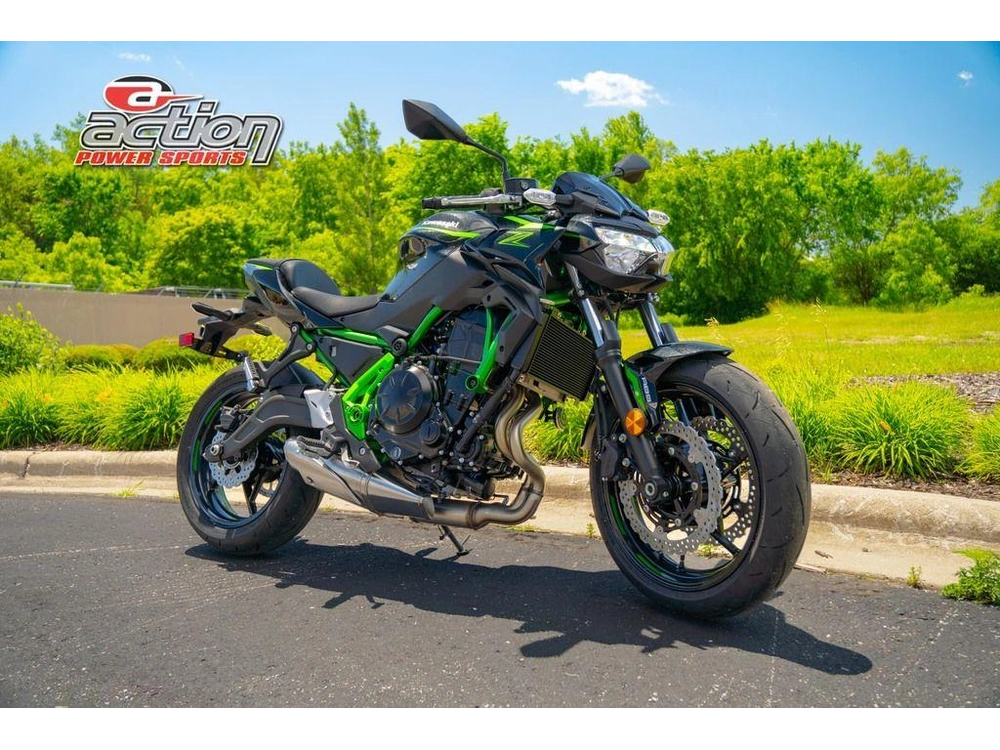 2025 Kawasaki Z650 Abs alt