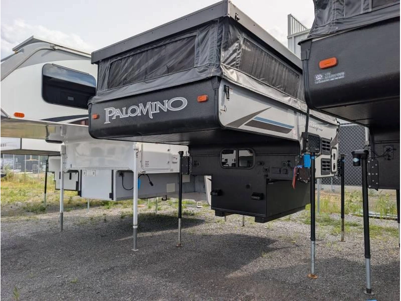 2021 Palomino Real Lite Ss500 alt