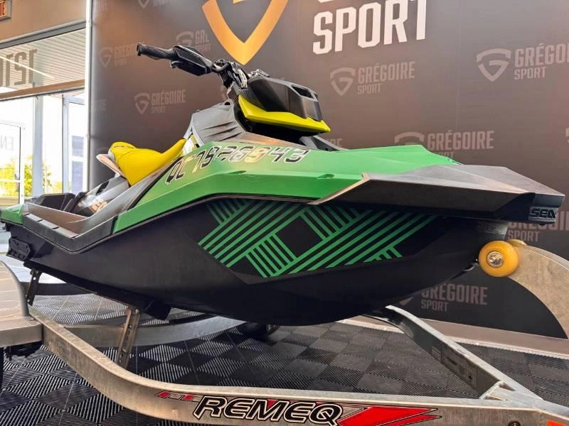 Sea-doo Spark Trixx 2up 2021 alt