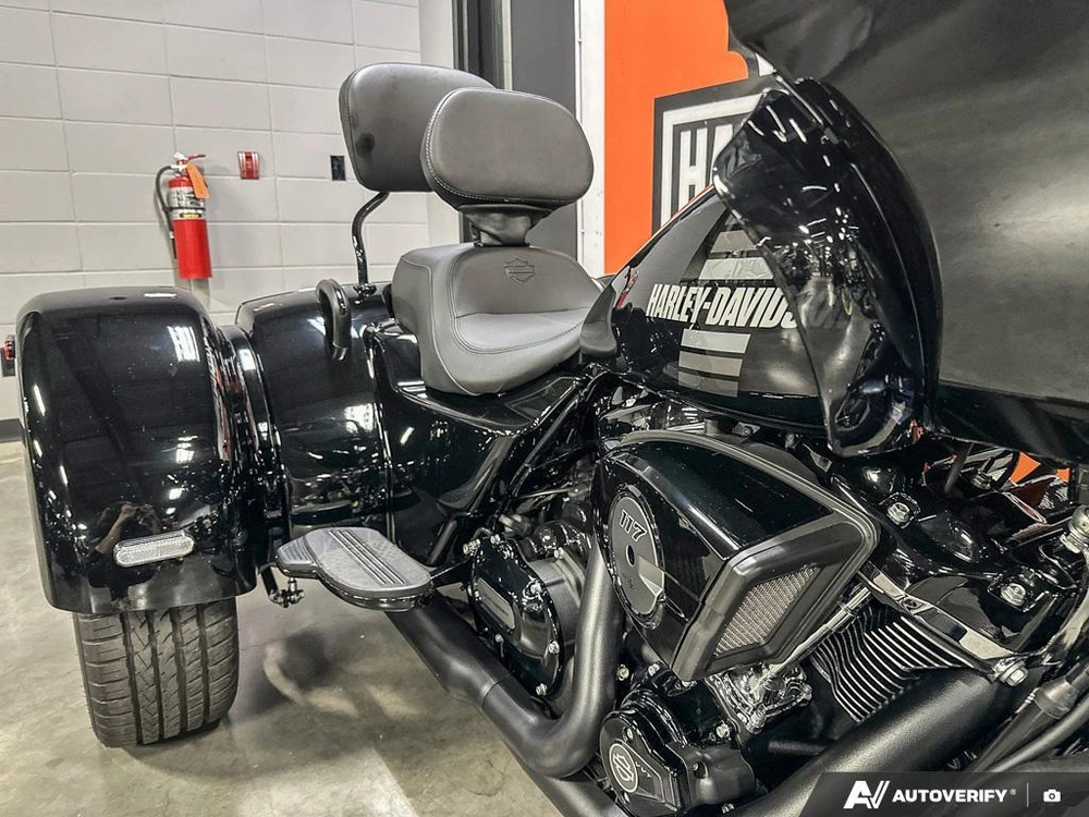 2026 Harley-davidson Road Glide 3 alt