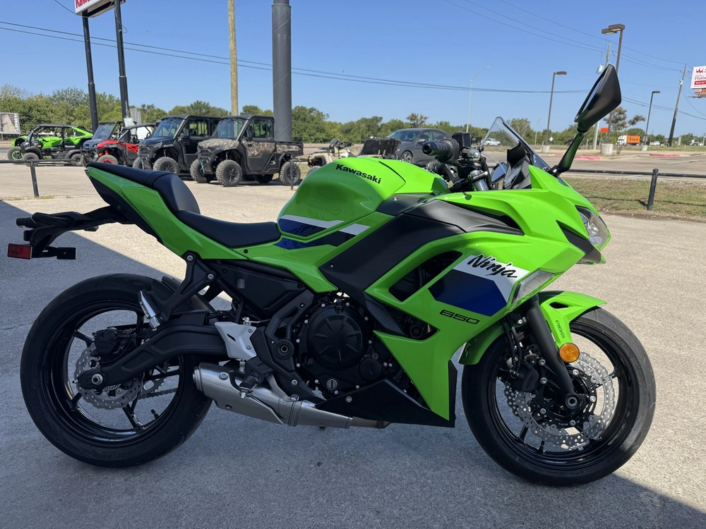 2026 Kawasaki Ninja® 650 Abs alt