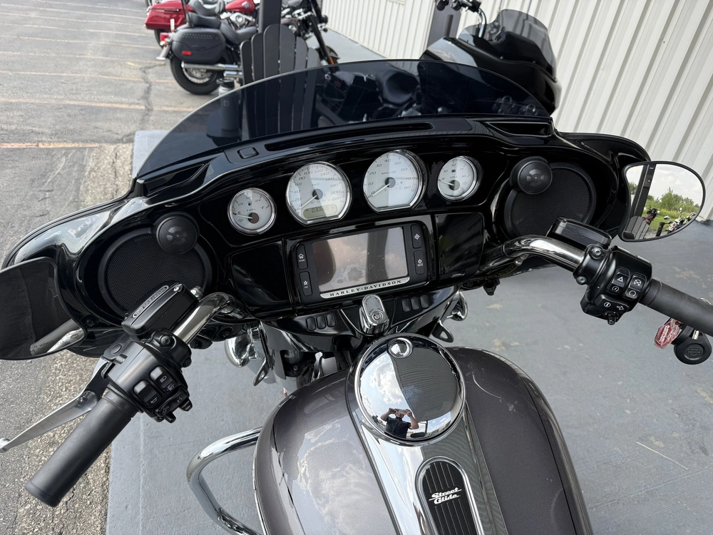 2015 Harley-davidson Street Glide Special alt