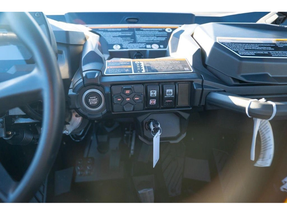 2026 Can-am Commander Xt 1000r alt