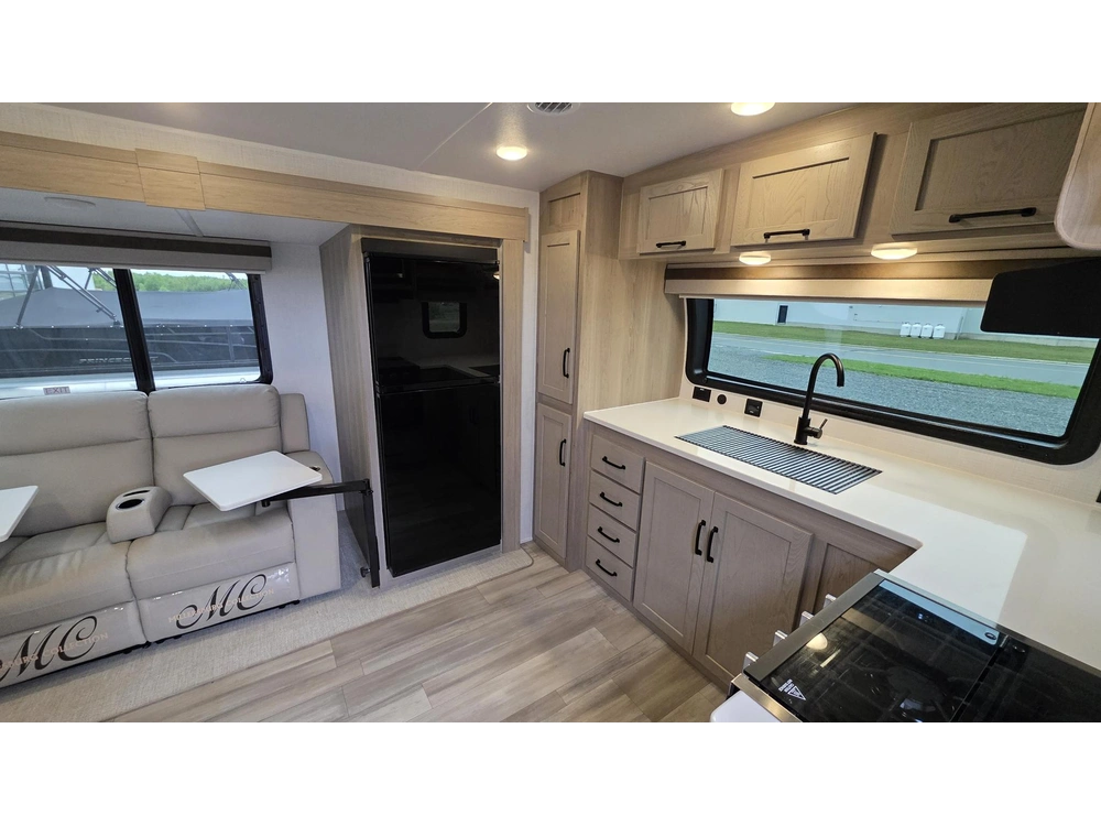 2024 Rockwood Mini Lite 2516s alt