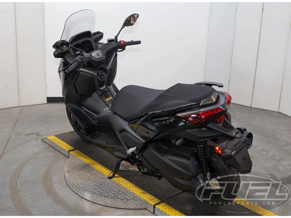 2026 Yamaha Xmax alt