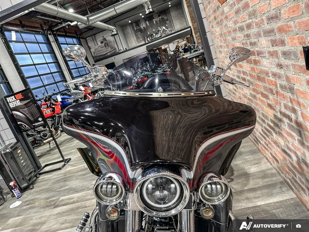 2006 Harley-davidson Flhtcuse Cvo Ultra Classic alt