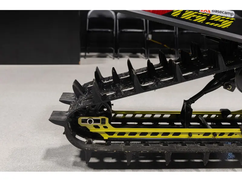 2026 Ski-Doo SUMMIT EDGE 165 CHTB