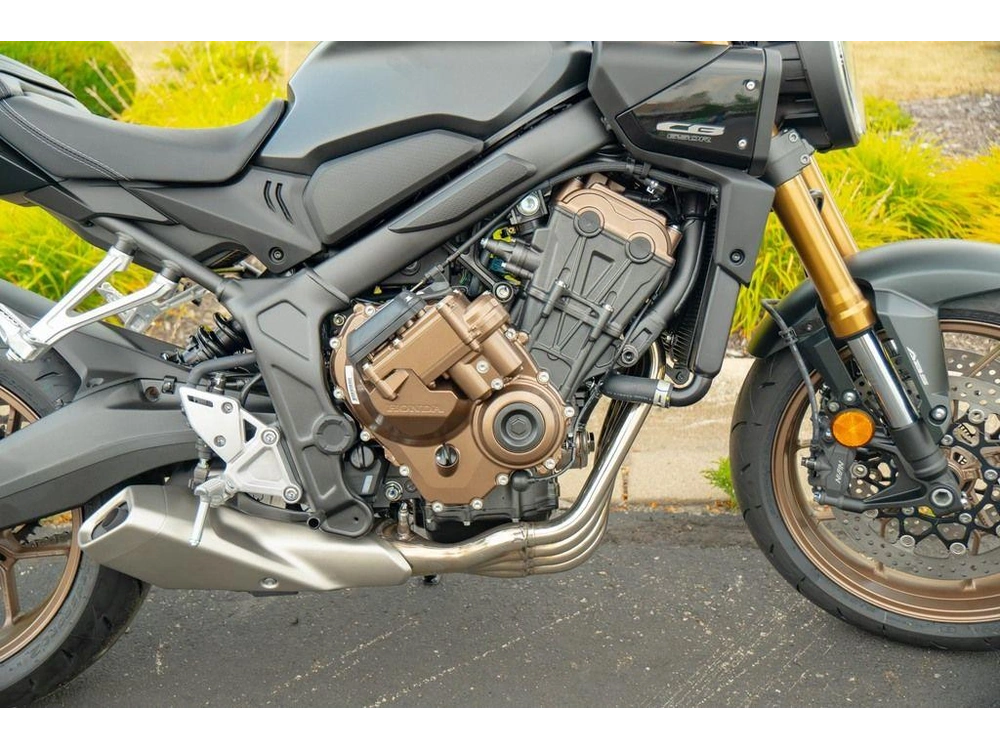2026 Honda Cb650r E-clutch alt